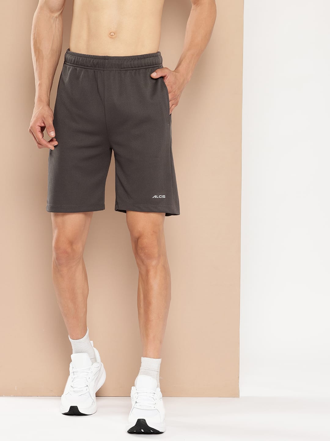 Alcis Men Solid Waffle Shorts