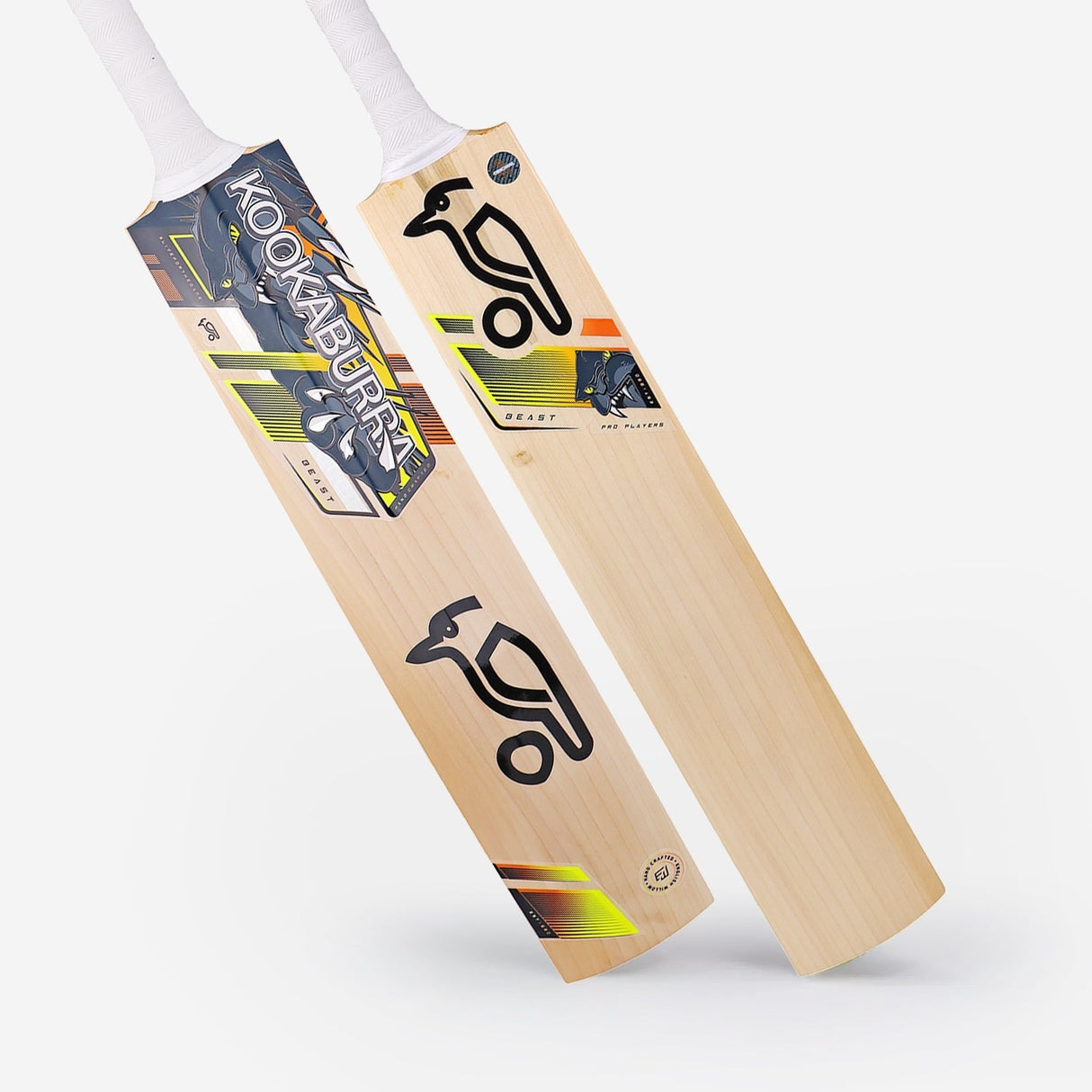 English Willow Cricket Bat - Beast Martin Guptil