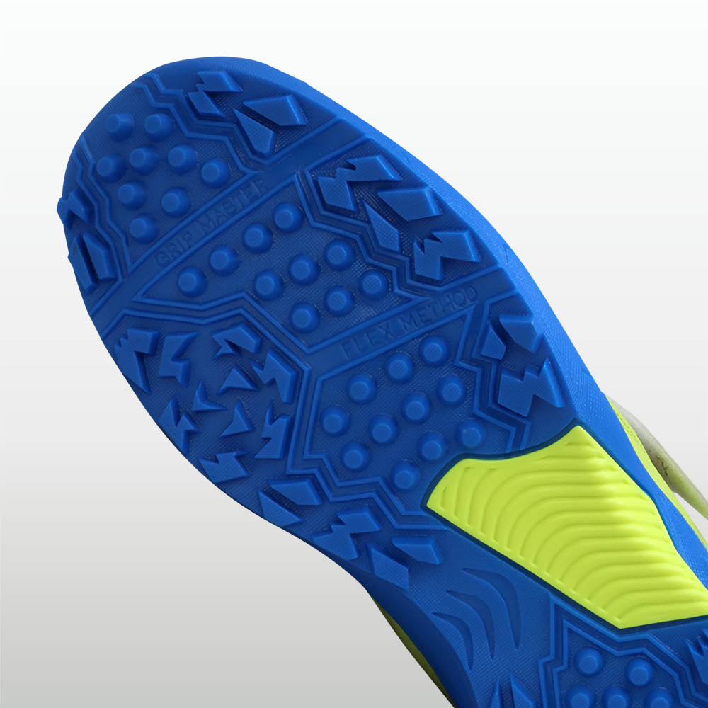 Nivia Yorker 2.0 Cricket Shoes