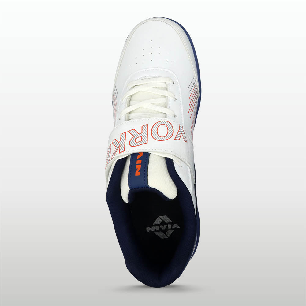 Nivia Yorker 2.0 Cricket Shoes
