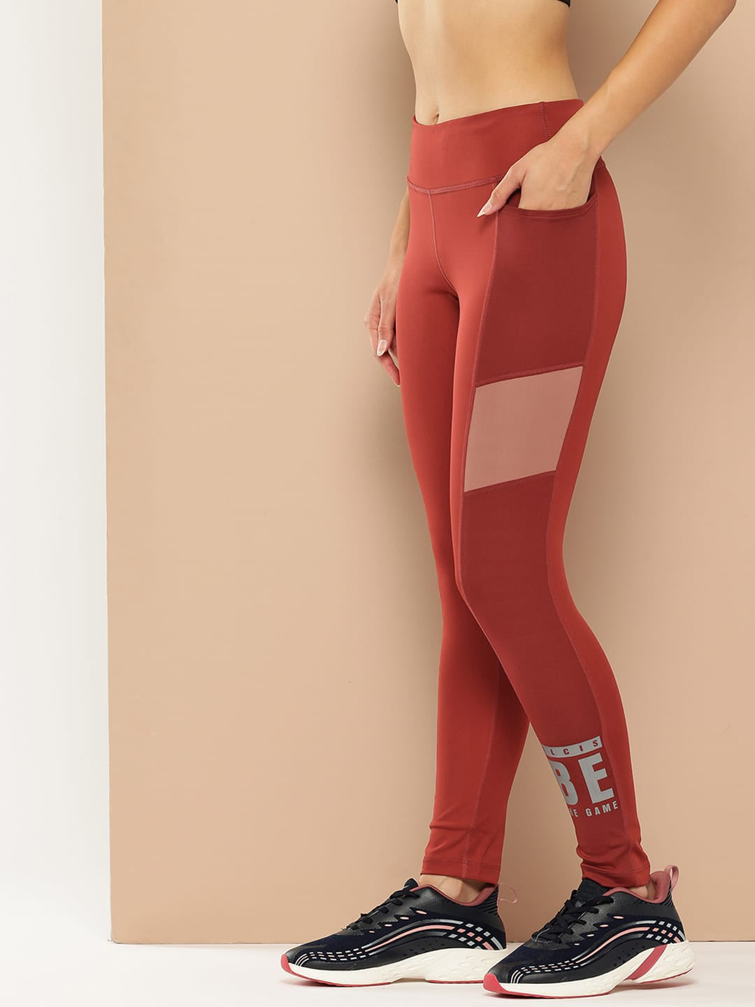 Alcis Women Maroon and Rose Pannelled Tights