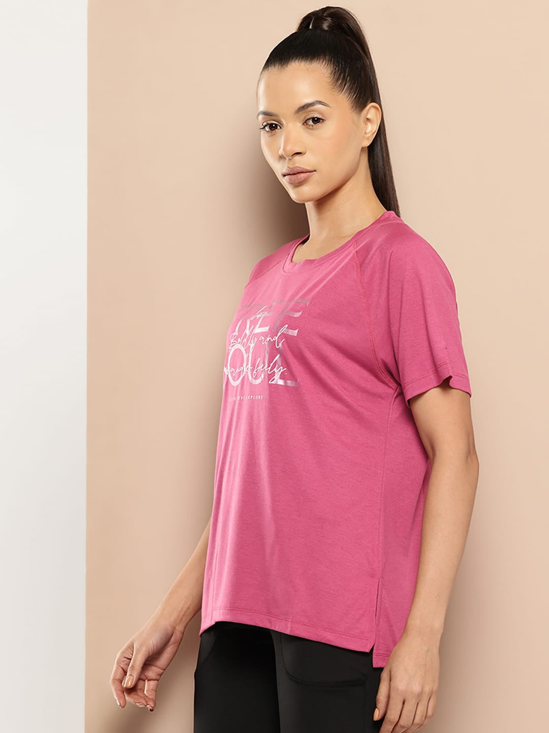 FREE SOUL GRAPHIC TEE