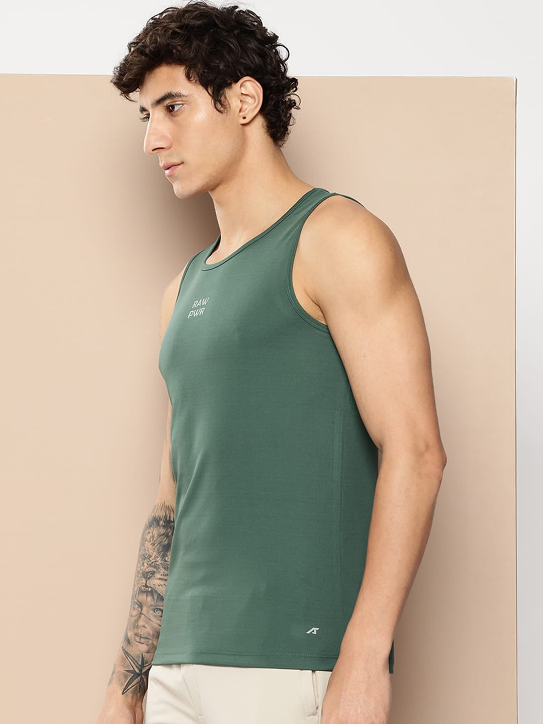 RAW PWR VEST