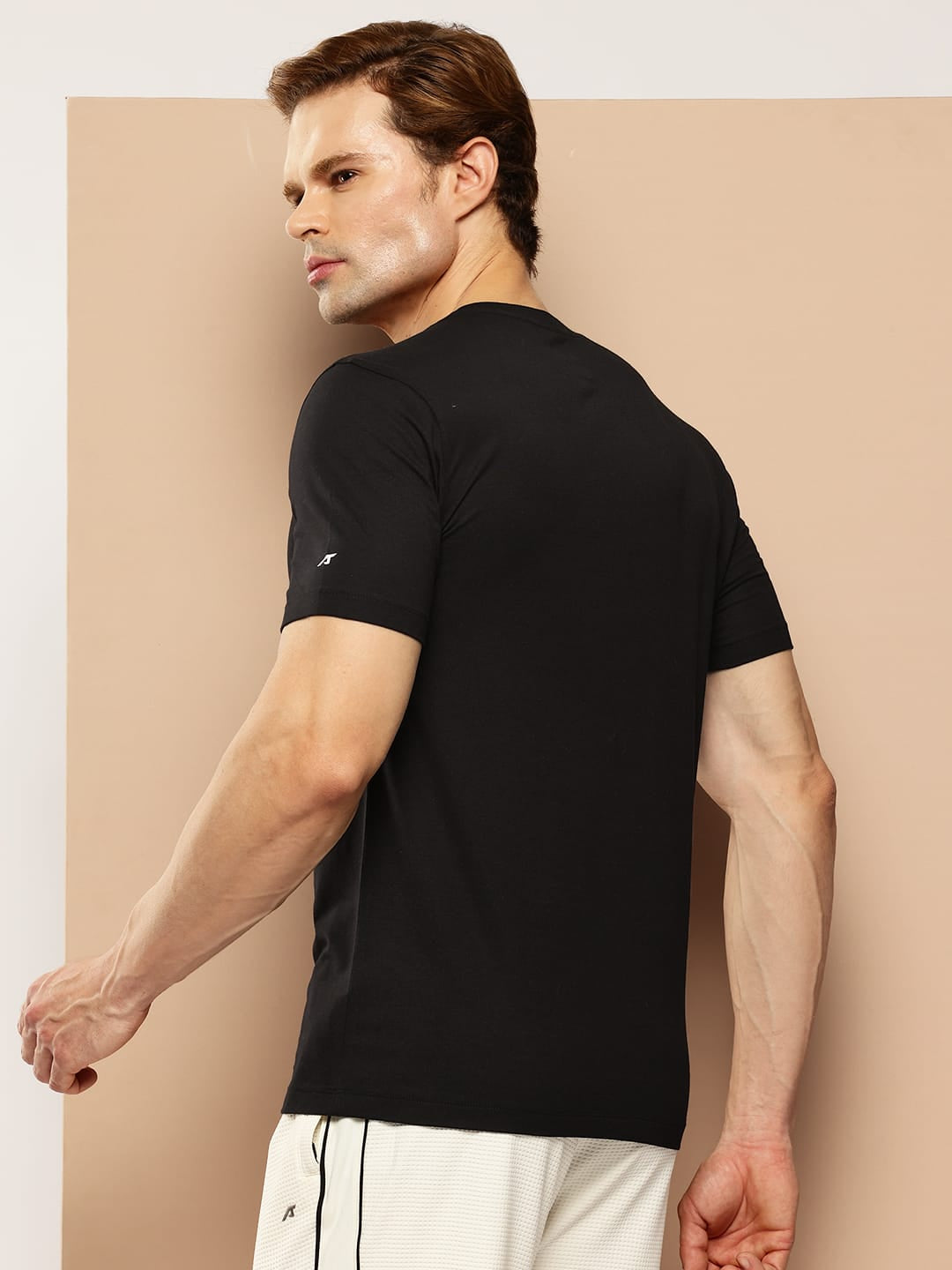 GEOMATRIX GRAPHIC TEE