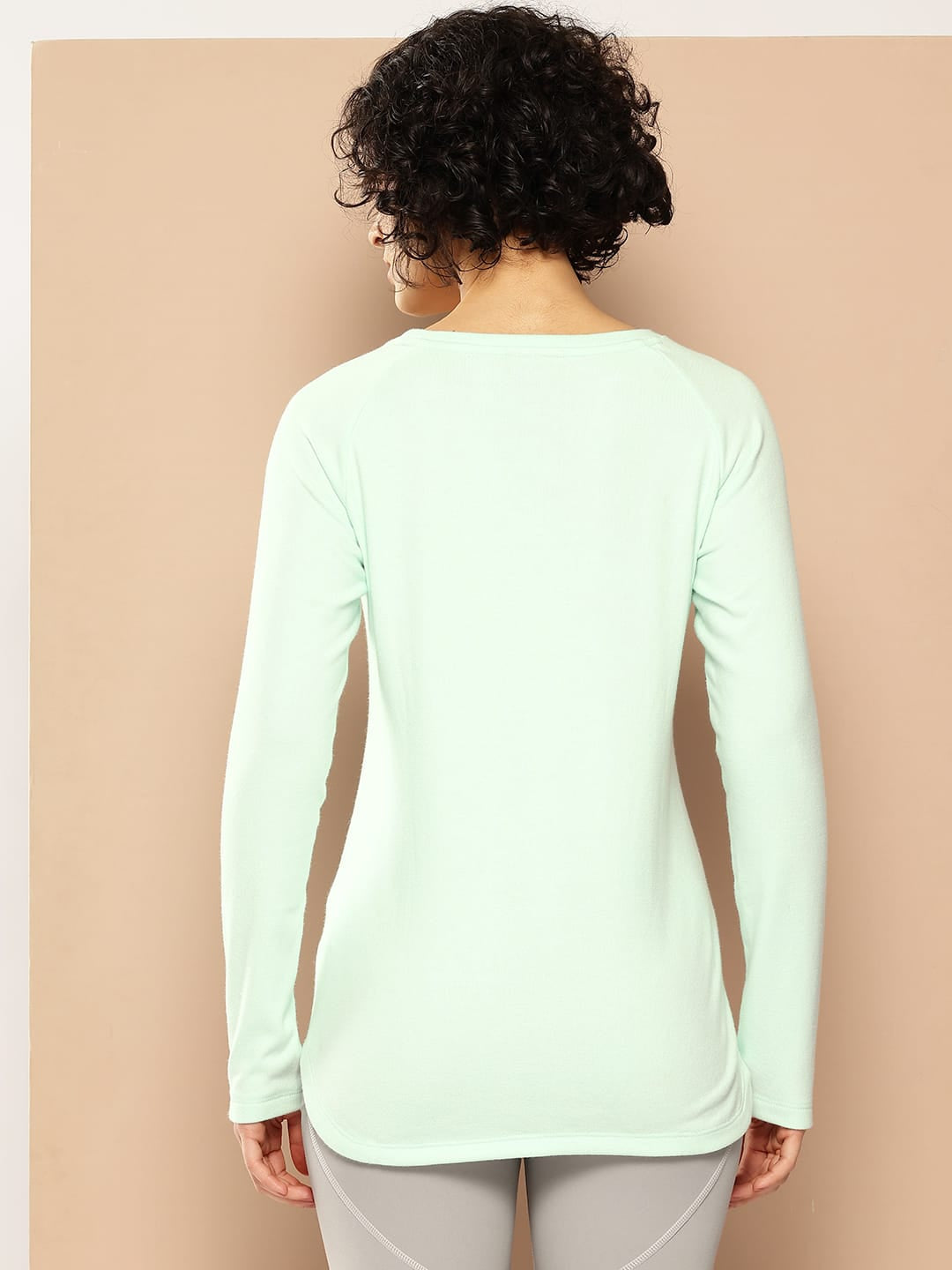 ALCIS WOMEN SWEAT 1