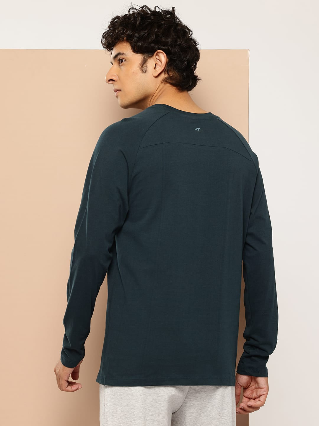 ALCIS MEN TEAL GRUNGE MARK REGLAN TEE