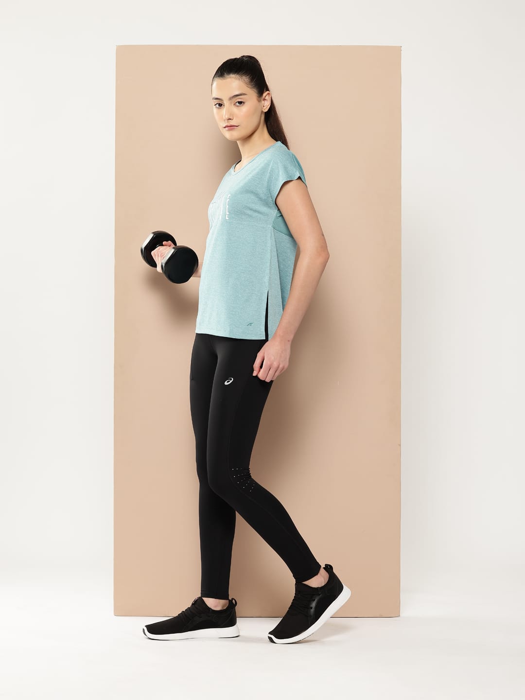 Yoga Tee With Back Mess Panel