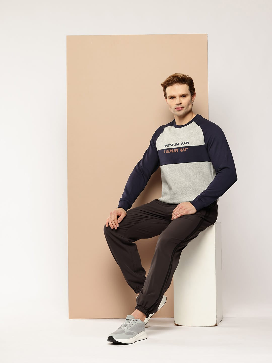 PRINTED SWEATSHIRT