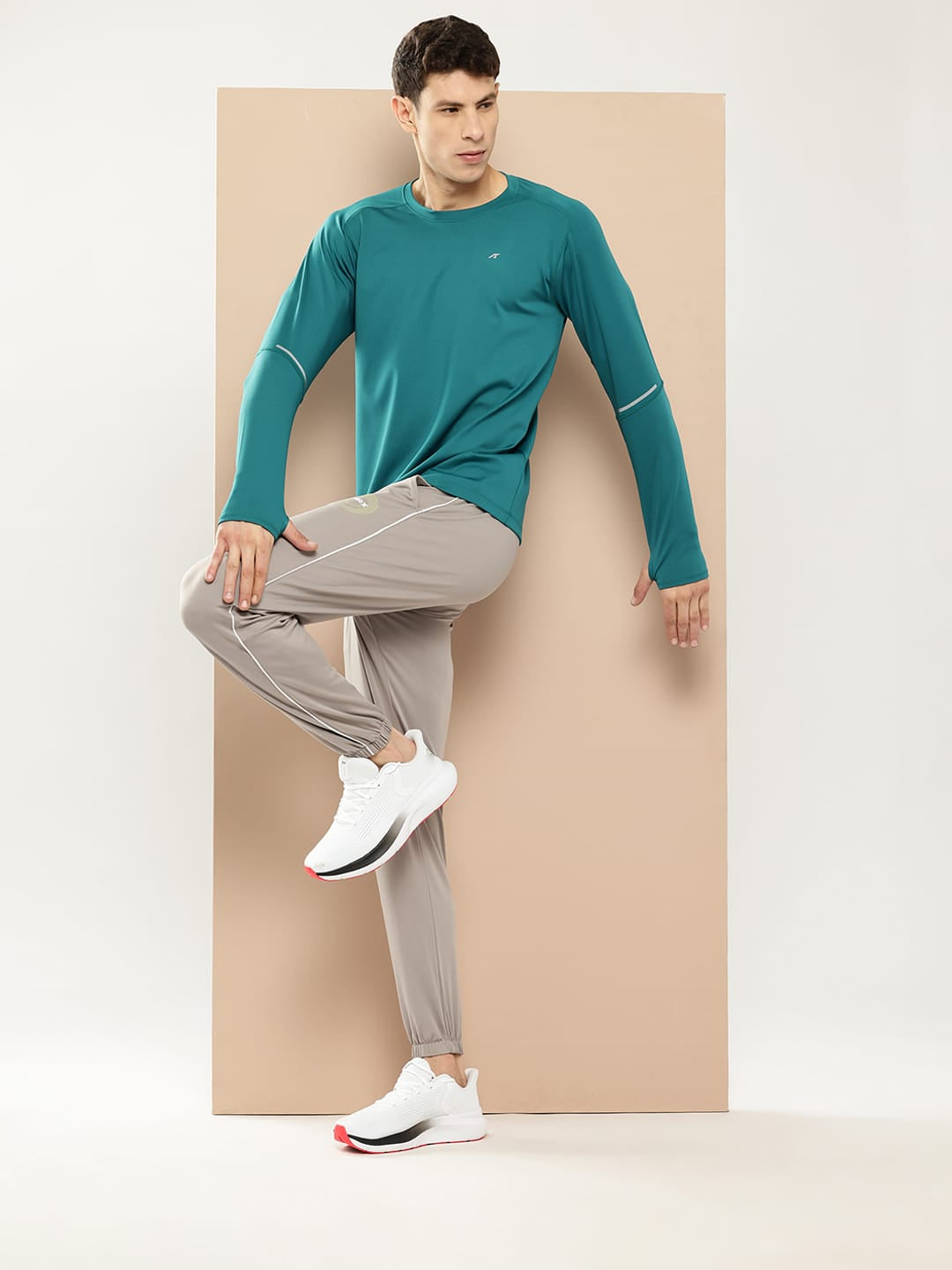 Alcis Men Slim Fit T-shirt