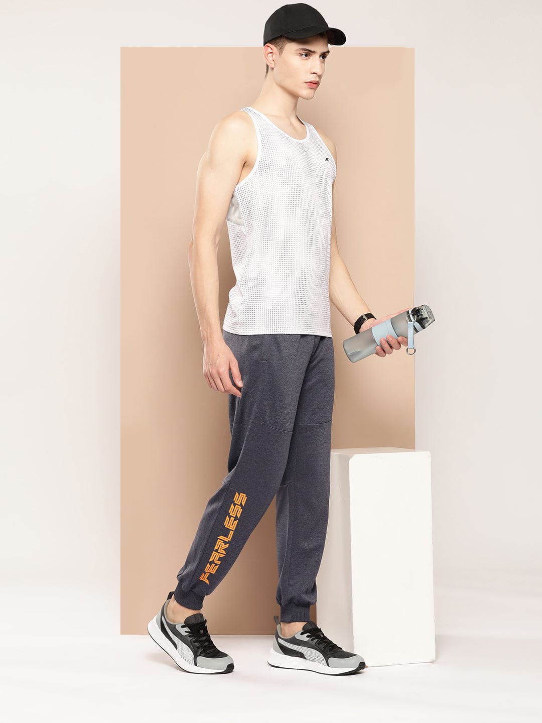 Alcis Men Grey Typography Printed Slim Fit Joggers