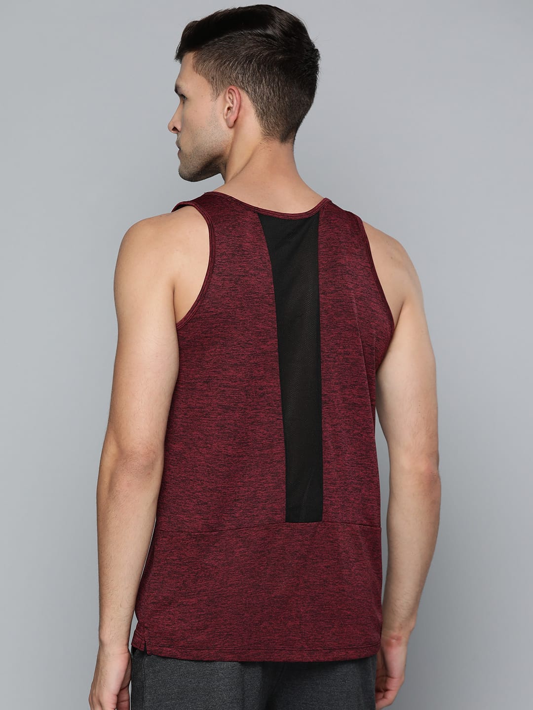 Alcis Men Maroon Solid Slim Fit T-shirt