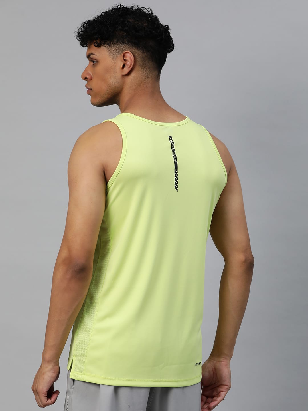 Alcis Men Green Printed Anti Static Slim Fit T-shirt