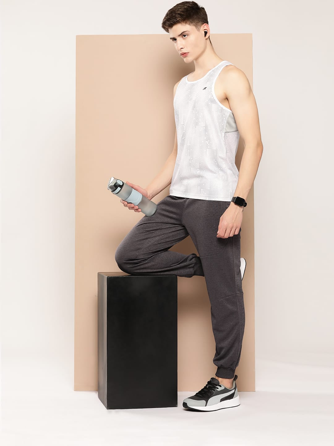 Alcis Men Printed Dry Tech Slim Fit Vest