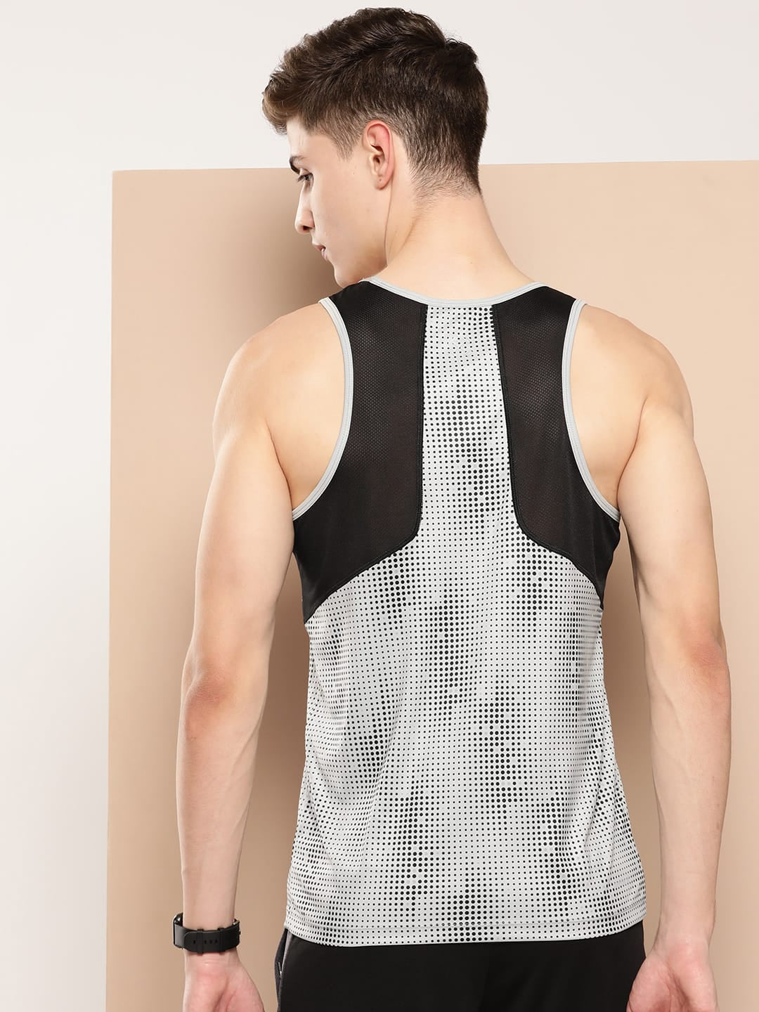 Alcis Men Grey Printed Dry Tech Slim Fit Vest
