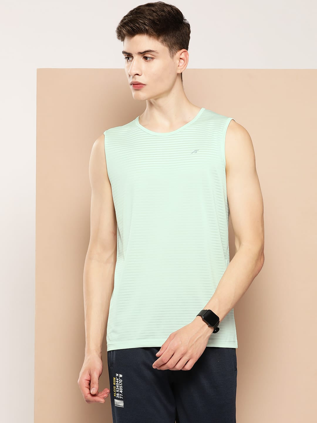 Alcis Men Typography Printed Dry Tech Slim Fit Vest
