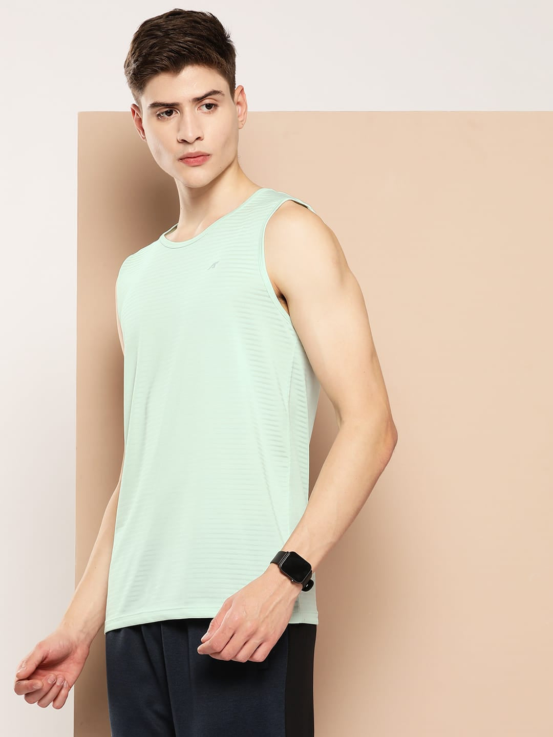 Alcis Men Typography Printed Dry Tech Slim Fit Vest