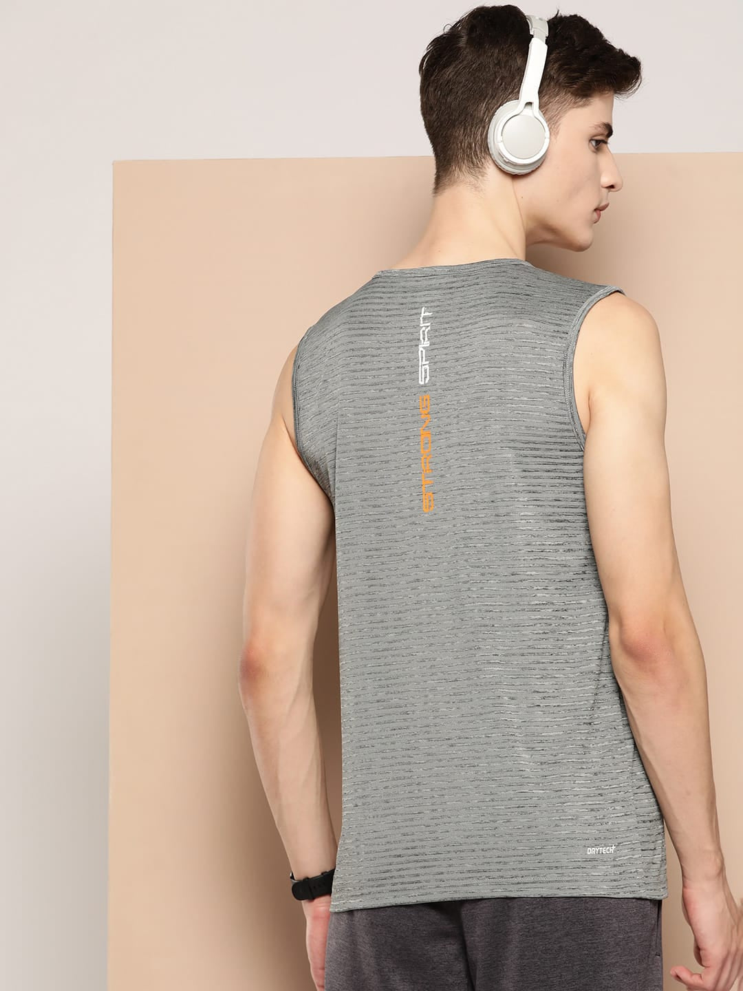 Alcis Men Grey Typography Printed Dry Tech Slim Fit Vest