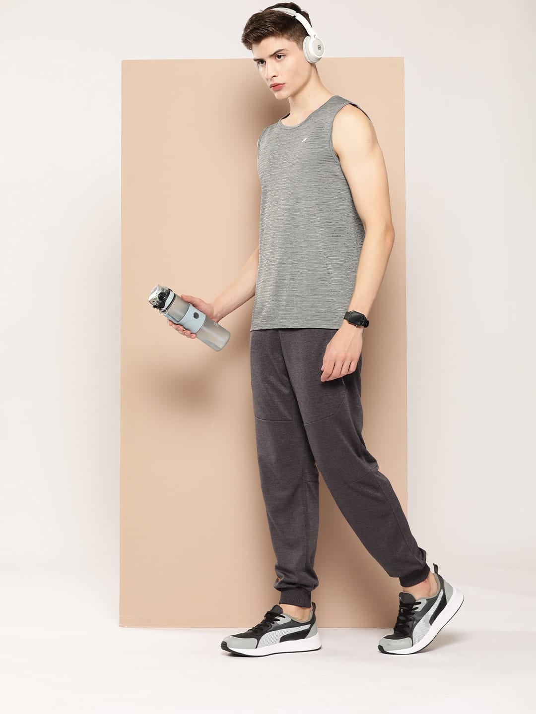 Alcis Men Grey Typography Printed Dry Tech Slim Fit Vest