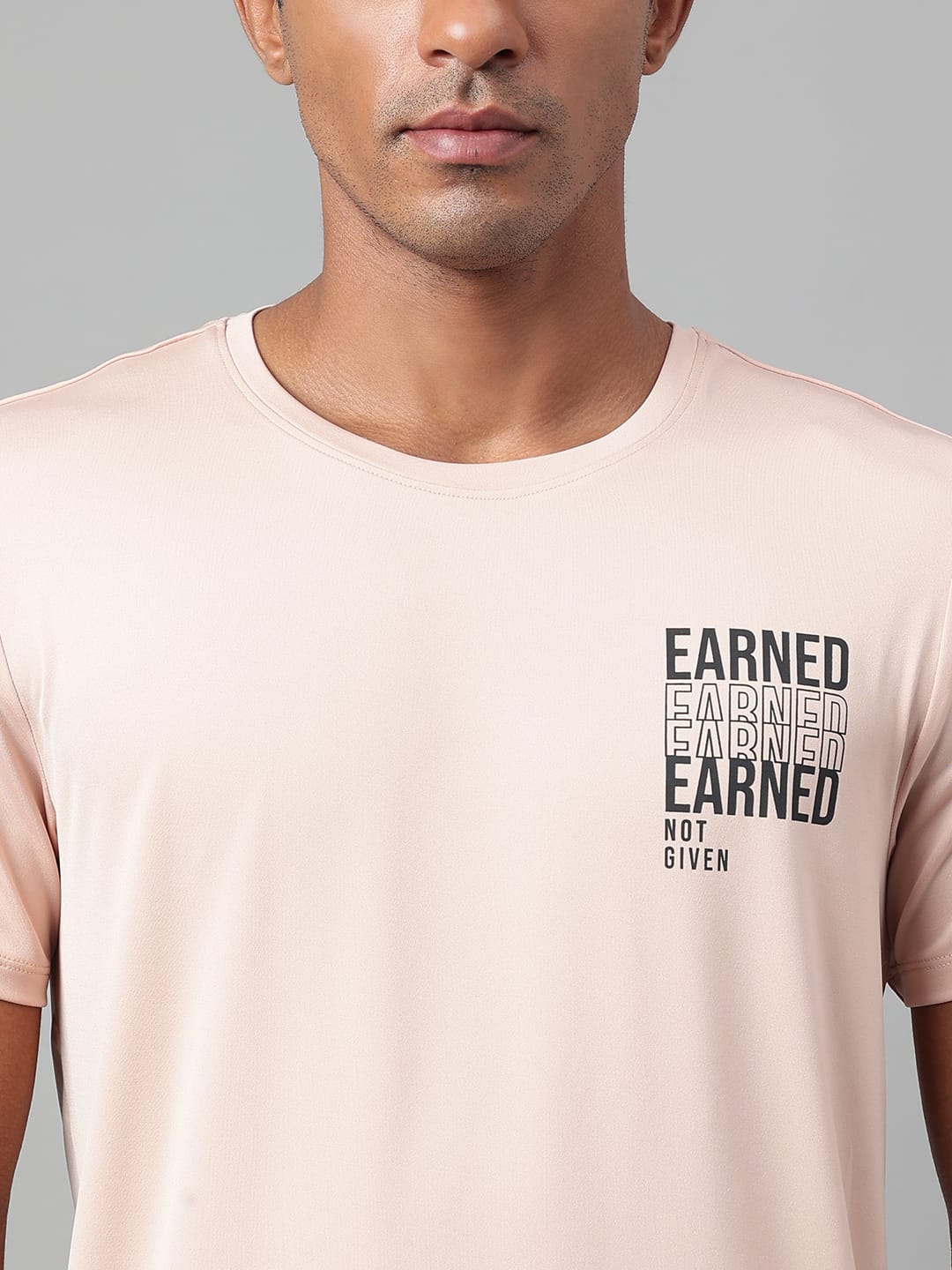 Alcis Men's Printed Gold Anti-Static Drytech+ Slim-Fit Training Tee