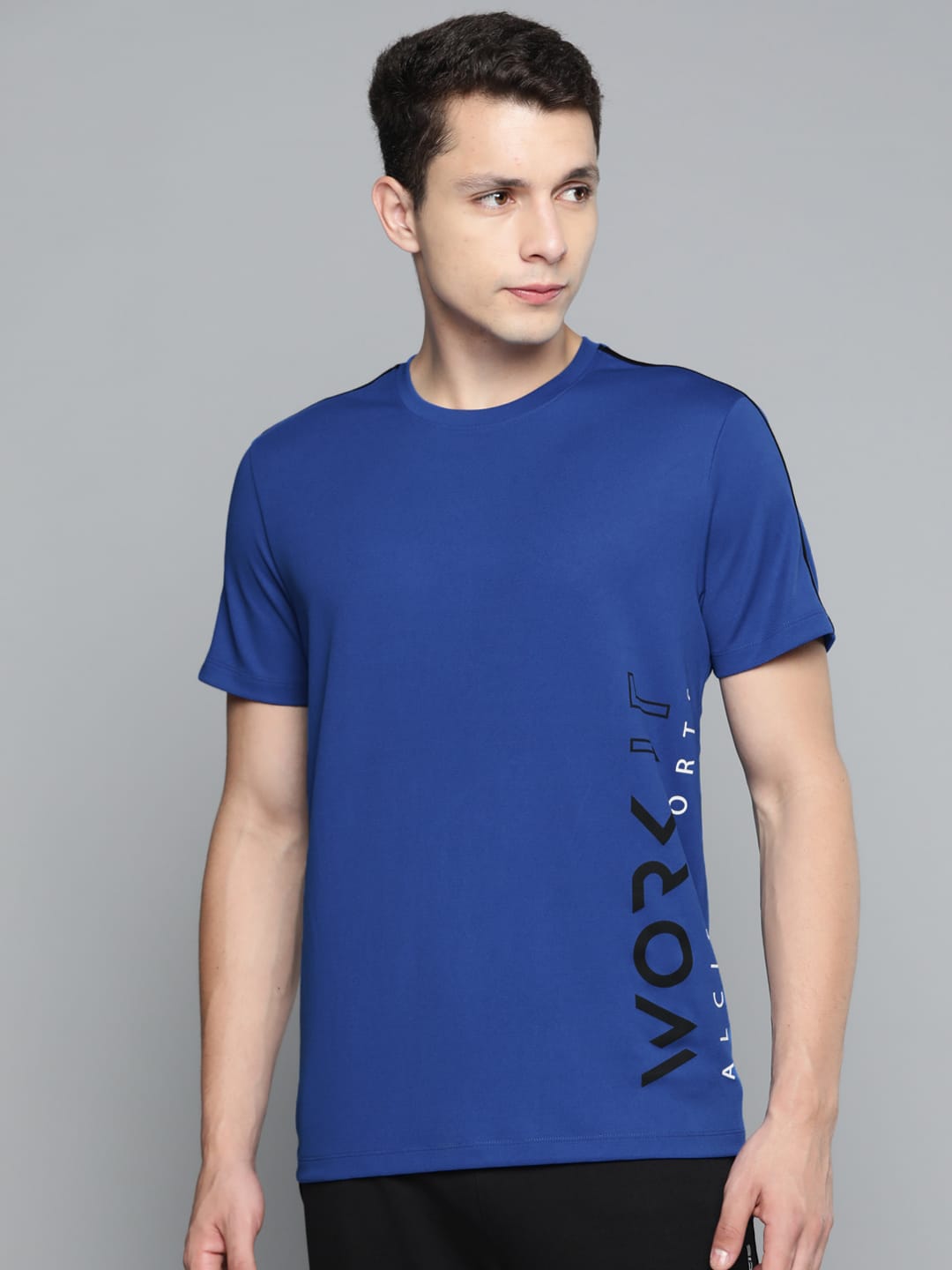 Alcis Men Blue Typography Printed Dry Tech Slim Fit T-shirt