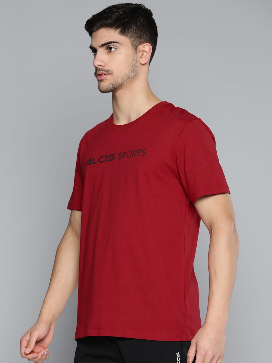Alcis Men Red Typography Printed Slim Fit Sports T-shirt