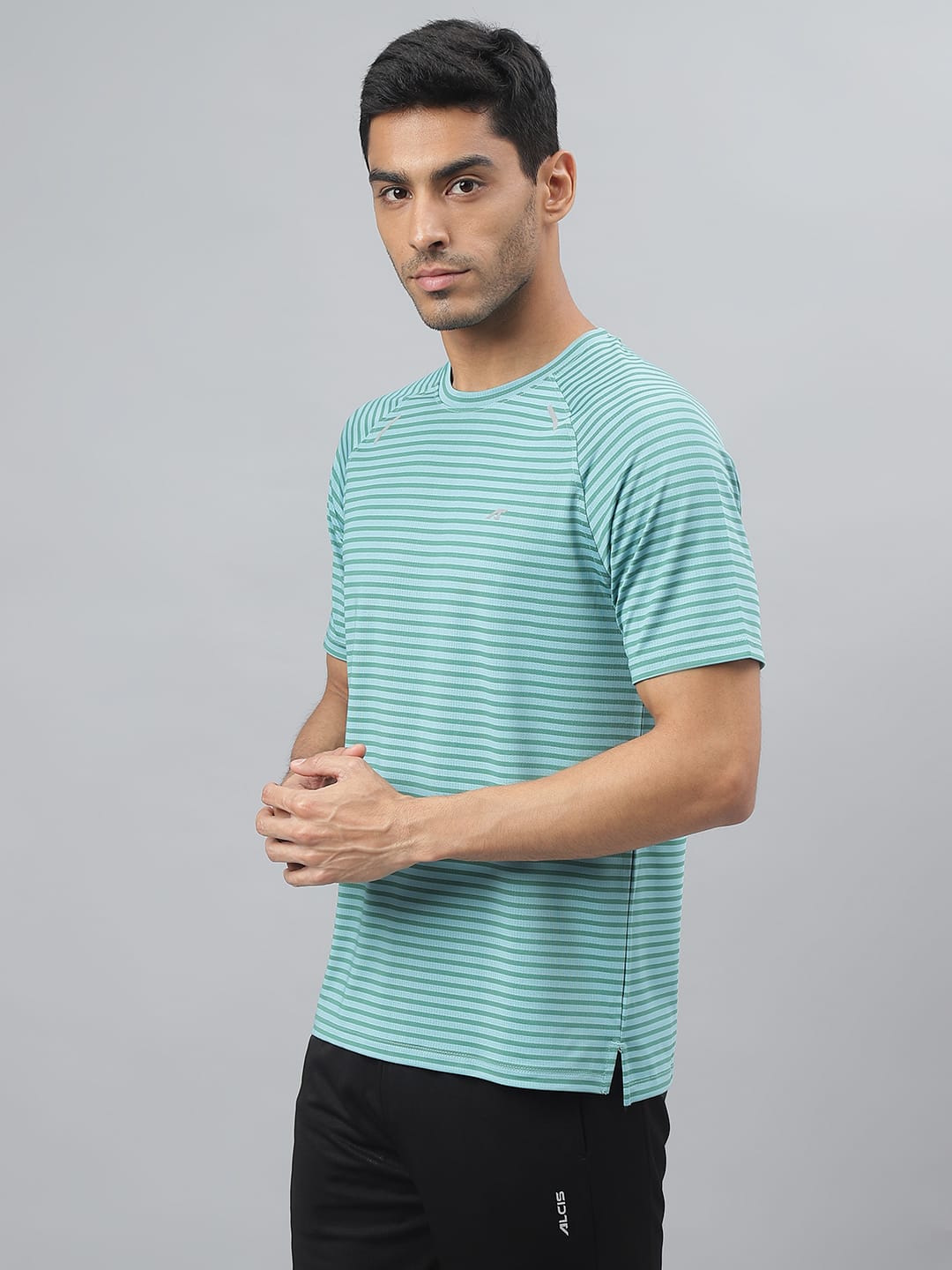 Alcis Men Agate Green Drytech+ Anti-Static Slim-Fit Round Neck Running T-Shirt