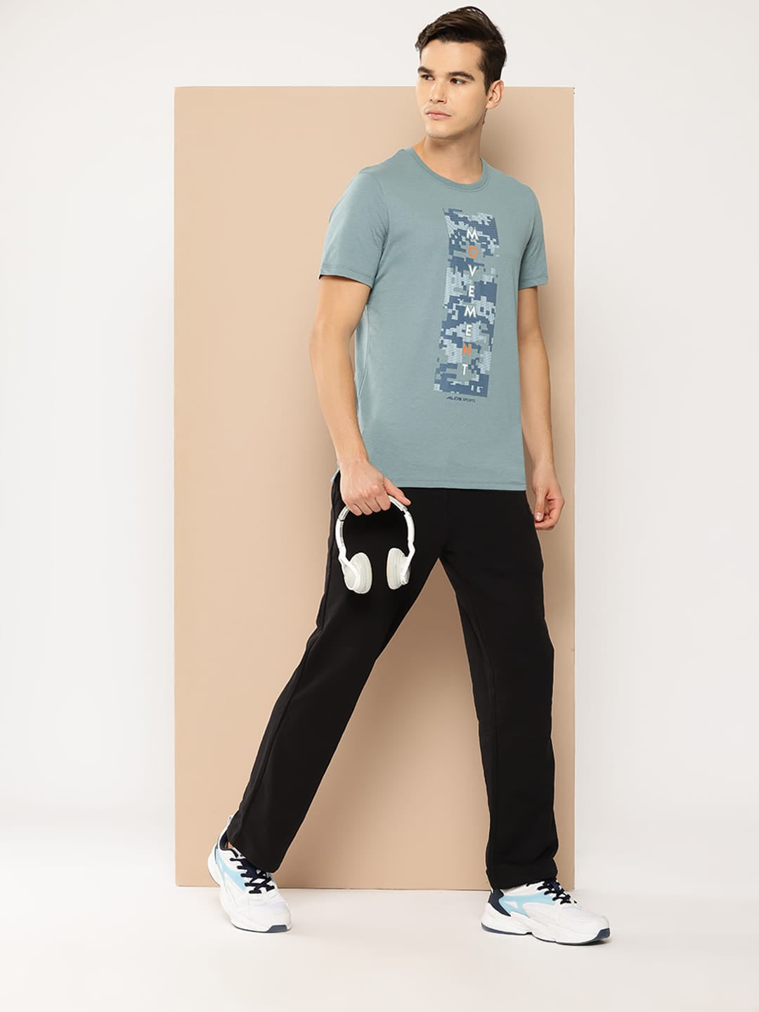 Alcis Men's Smoke Blue Soft-Touch Regular-Fit Athleisure T-Shirt