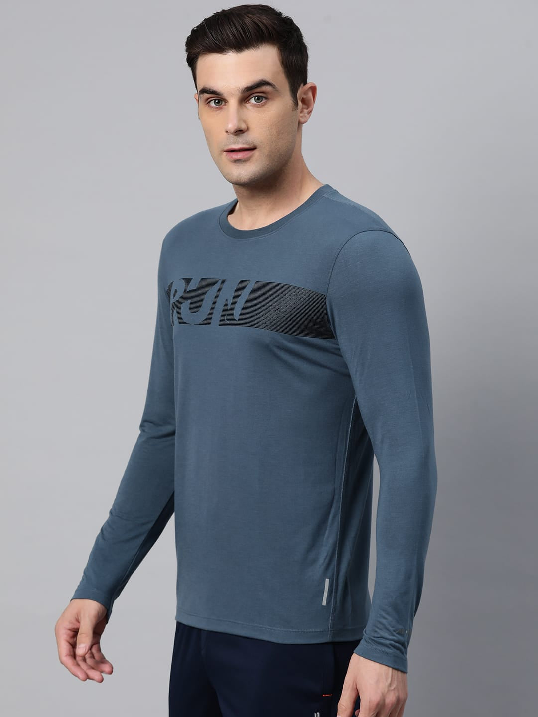 Alcis Men Typography Printed T-shirt