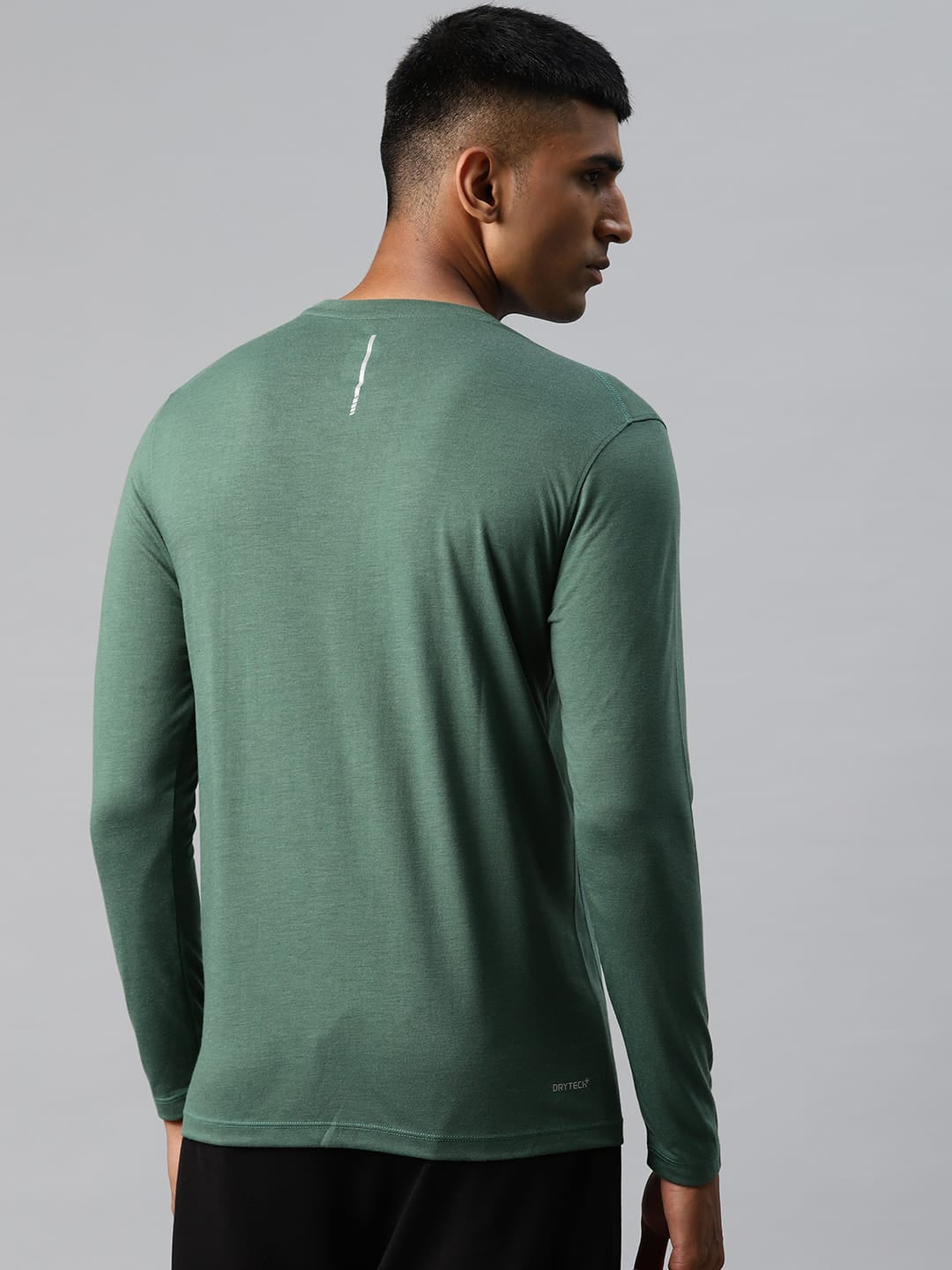Alcis Men Typography Printed Sports T-shirt with Reflective Detail