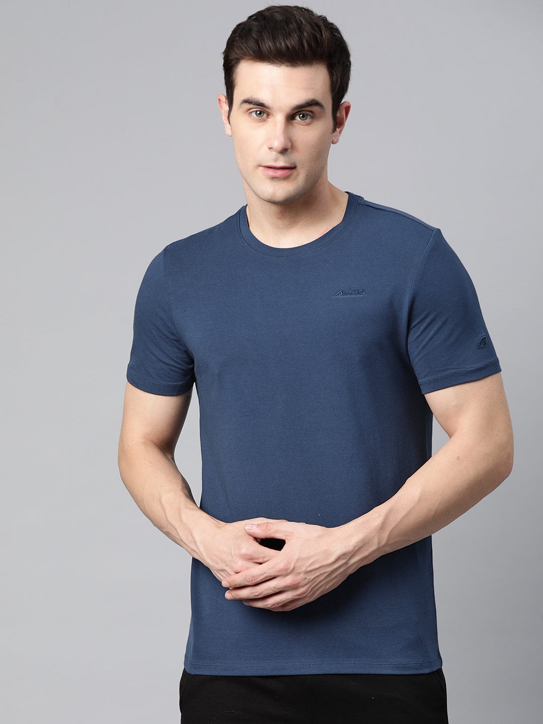 Alcis Men Blue Solid Stretchex Slim Fit T-shirt