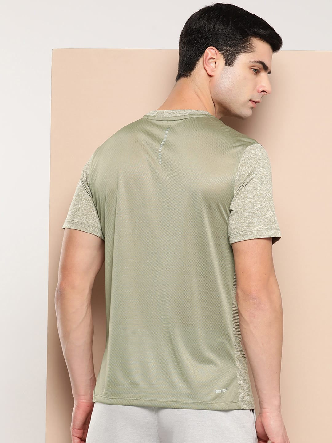 Alcis Men Olive Printed Slim Fit T-shirt