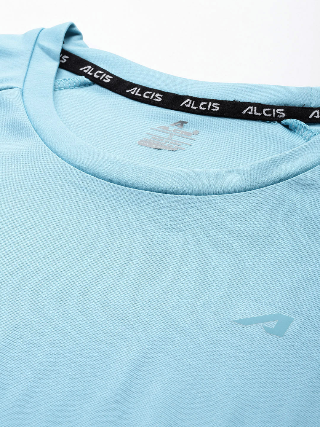 Alcis Women Solid Slim Fit T-shirt