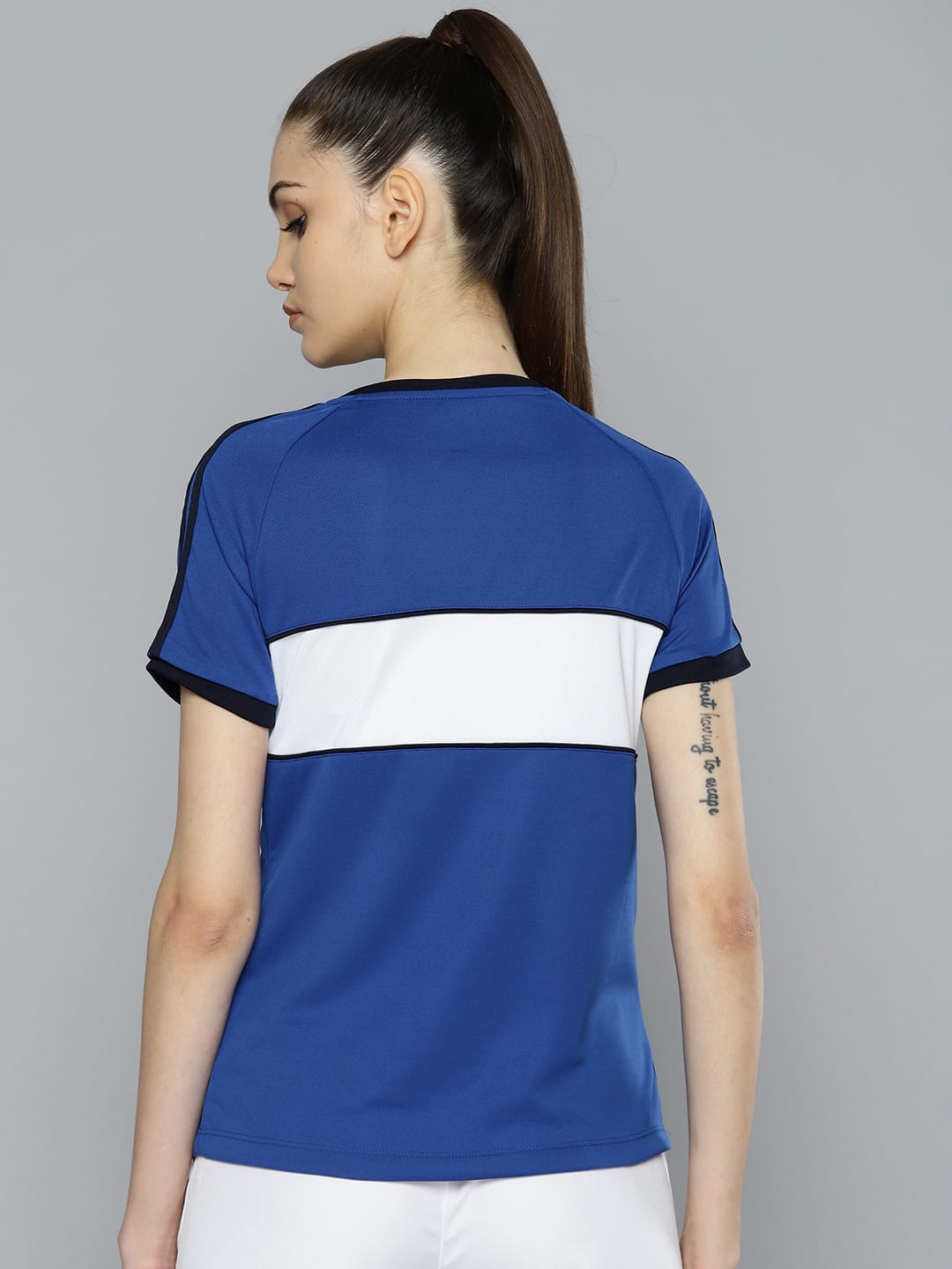 Alcis Women Blue White Colourblocked Slim Fit T-shirt