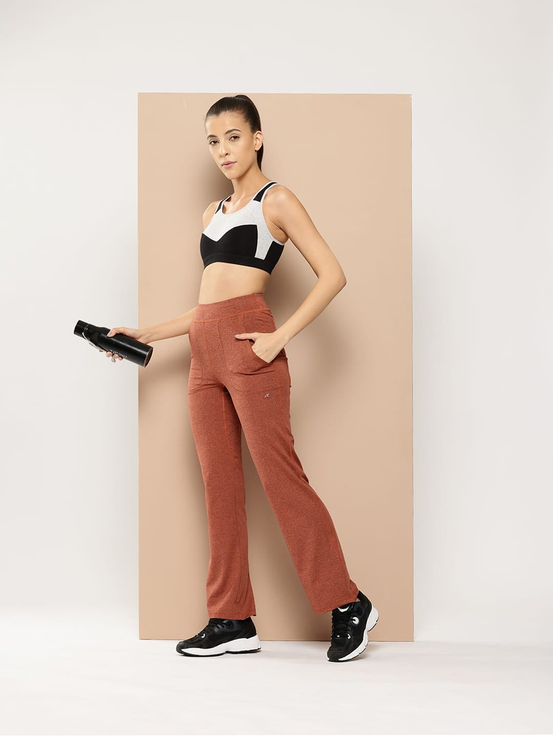 Metro Mile Bootcut Pant Rusty Brown