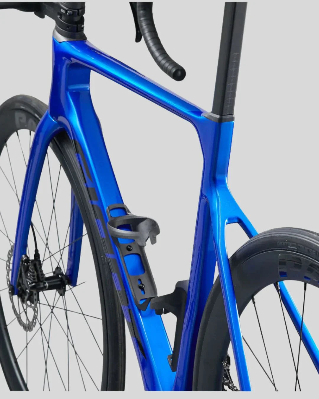 GIANT Propel Advanced 2 Aero Road Bike