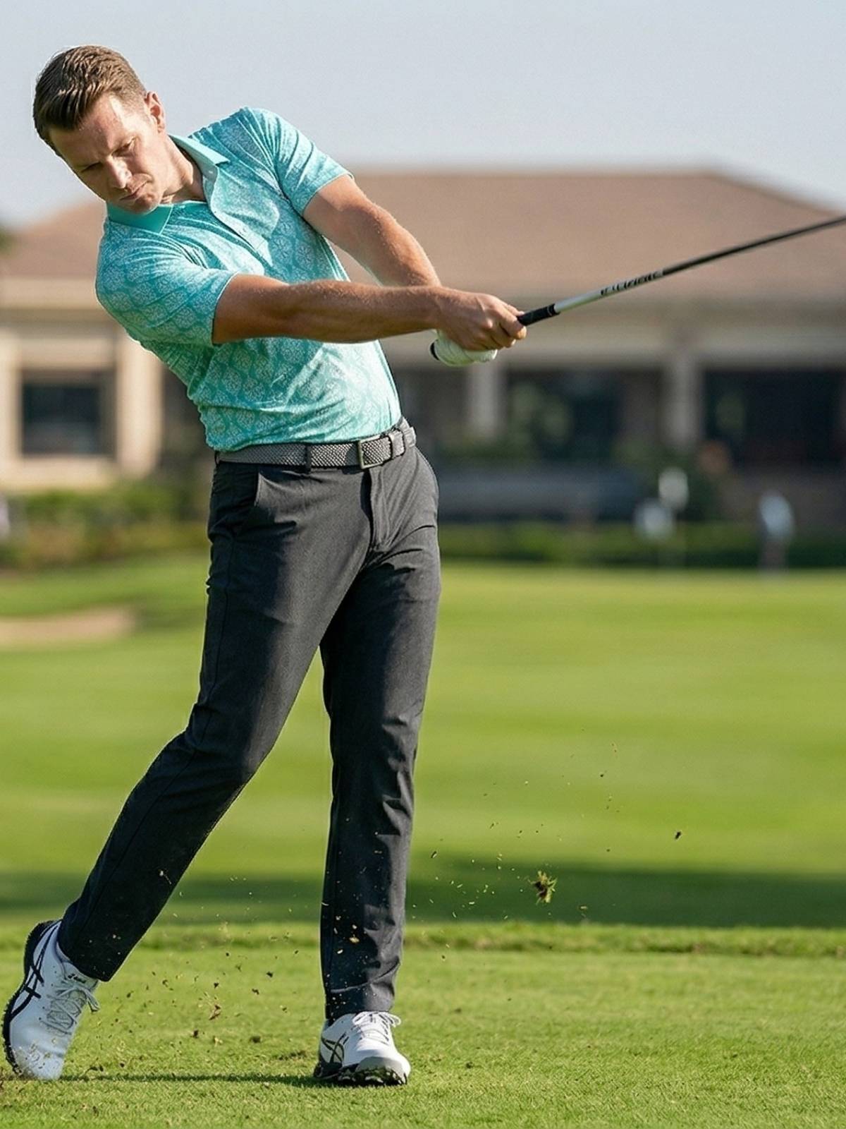 High-Performance Golf T-Shirt – Breathable, Comfortable & Fade-Resistant