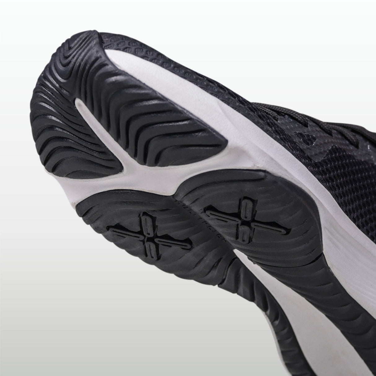NIVIA HAWKS 2.0 TRAINING SHOE