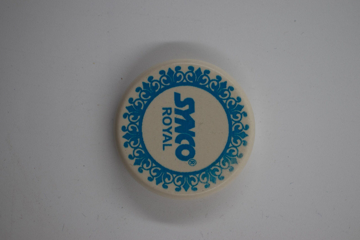 Synco Royal Carrom Striker professional 15 gram, Assorted