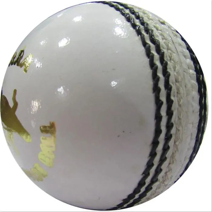 KOOKABURRA PACE Cricket Ball White