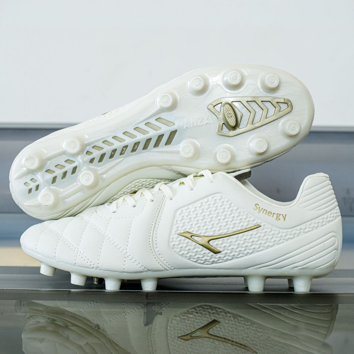 Anza Synergy White and Gold Classic Studs | KIBI SPORTS