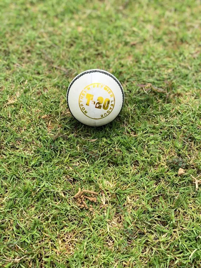 Bazooka White Cricket Ball | Cricket | KIBI Sports BAZOOKA