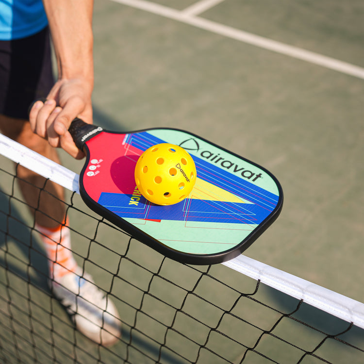 MAVERICK PICKLEBALL PADDLE 7410 WITH BAG