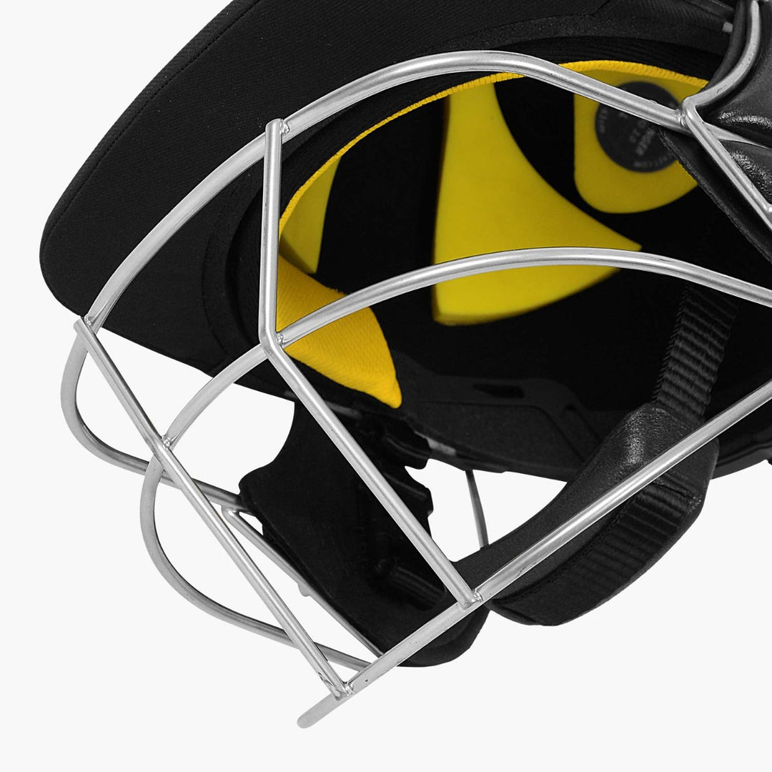 Avenger Pro 2.0 Cricket Helmet