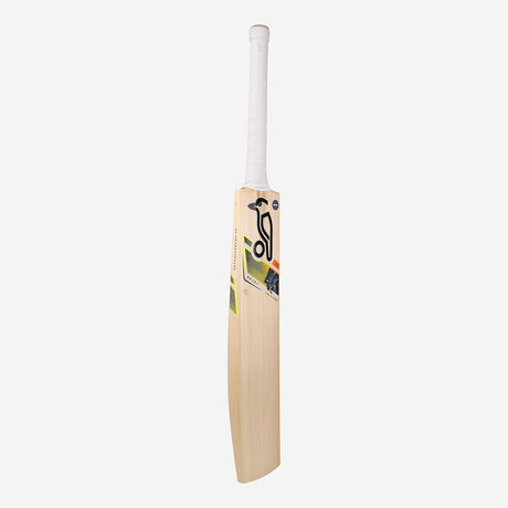 English Willow Cricket Bat - Beast Martin Guptil