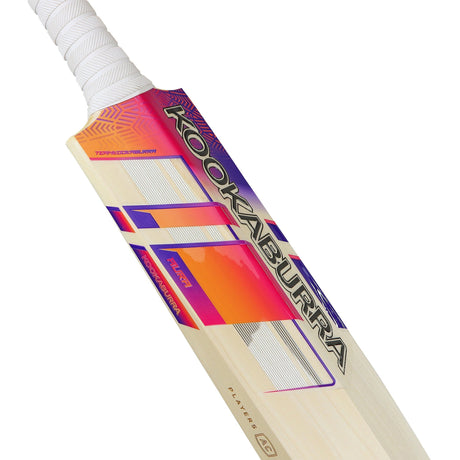 English Willow Cricket Bat - Aura Alex Carey
