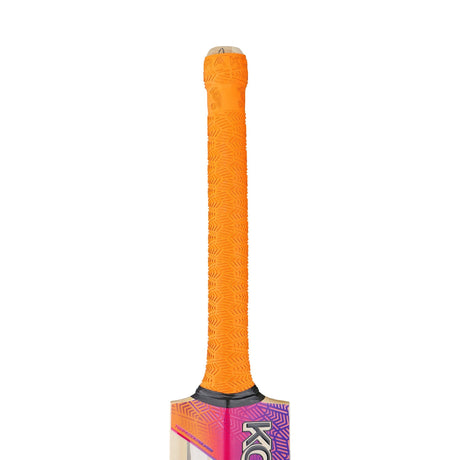 English Willow Cricket Bat - Aura Pro Players