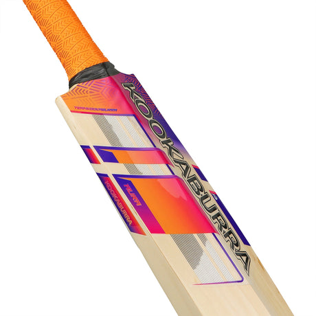 English Willow Cricket Bat - Aura Pro 2.0