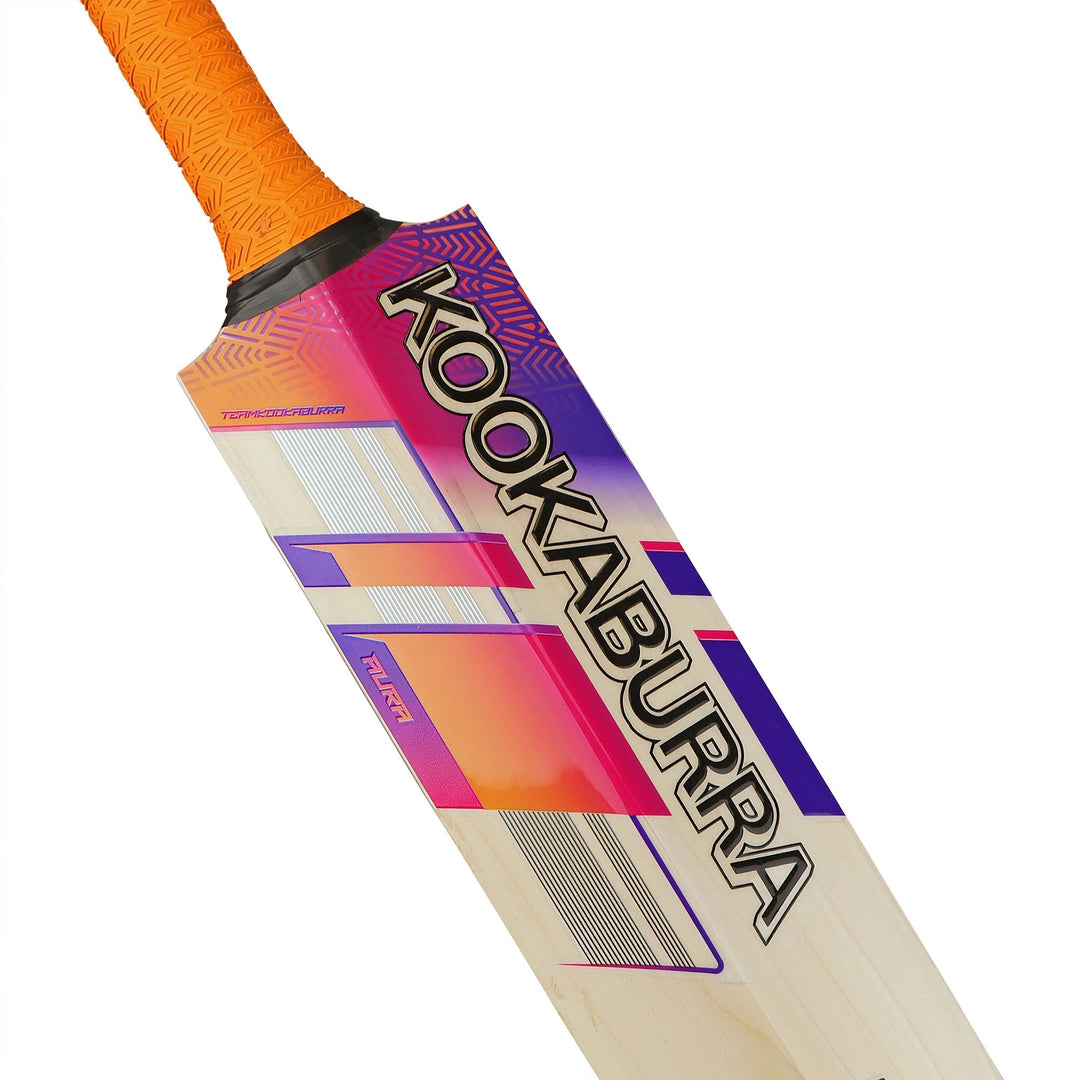 English Willow Cricket Bat - Aura Pro 4.0
