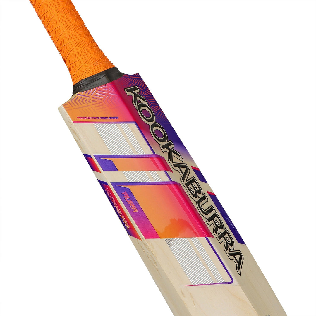 English Willow Cricket Bat - Aura Pro 4.0
