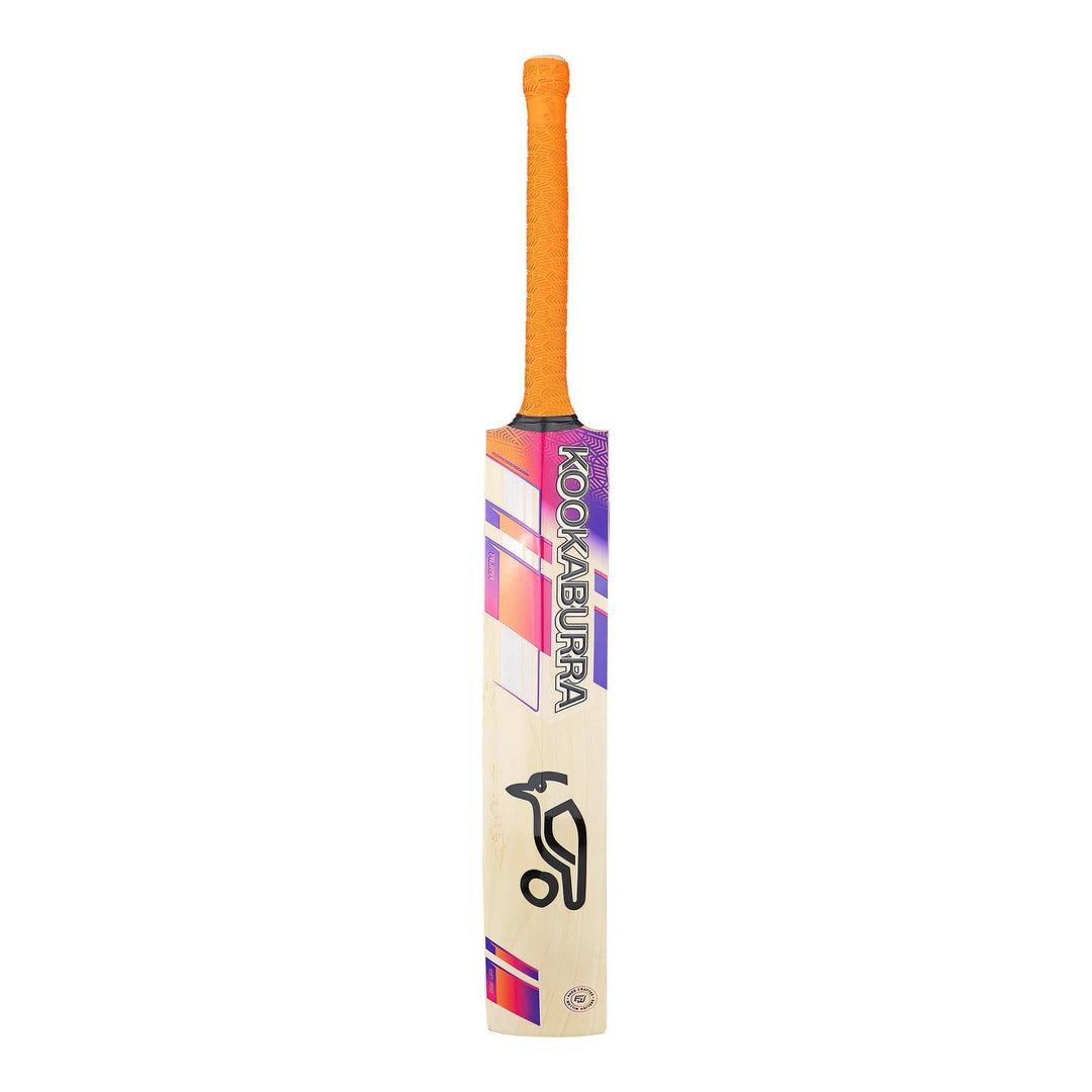 English Willow Cricket Bat - Aura Pro 4.0